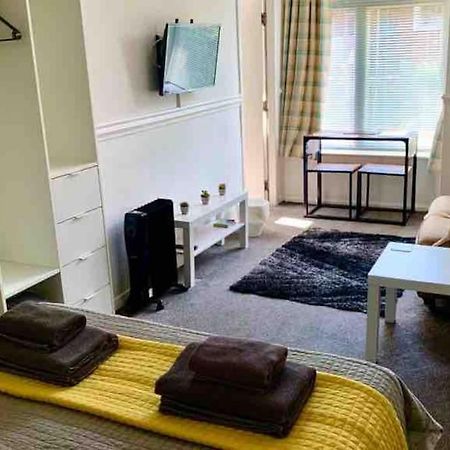 1Studio Avenue House Scarborough Ngoại thất bức ảnh
